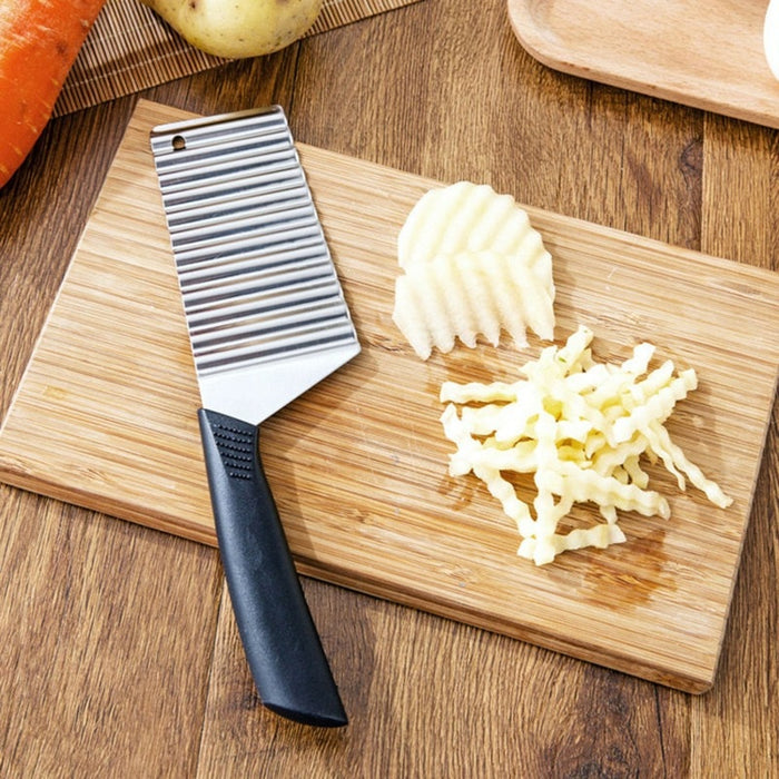 Wavy Vegetable Crinkle Cutter Knife