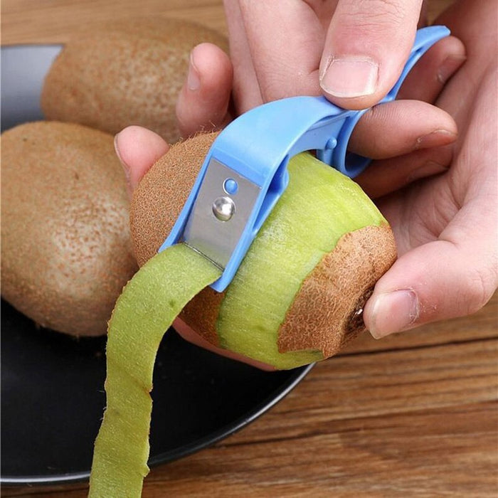 Portable Fruit And Vegetable Peeling Tool