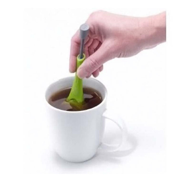 Built-In Plunger Tea And Coffee Strainer