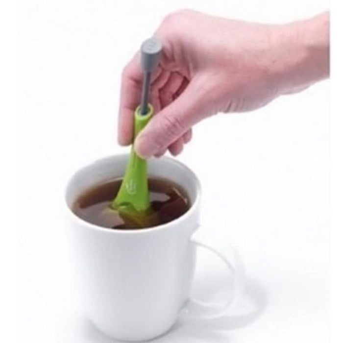 Built-In Plunger Tea And Coffee Strainer